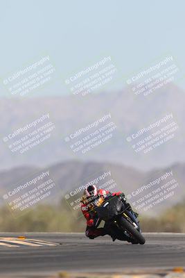 media/Oct-26-2025-Race Pace (Sun) [[c1447ca738]]/Non Verified (1st 20 Minutes of every Hour)/4-Turn 14 (1110am)/